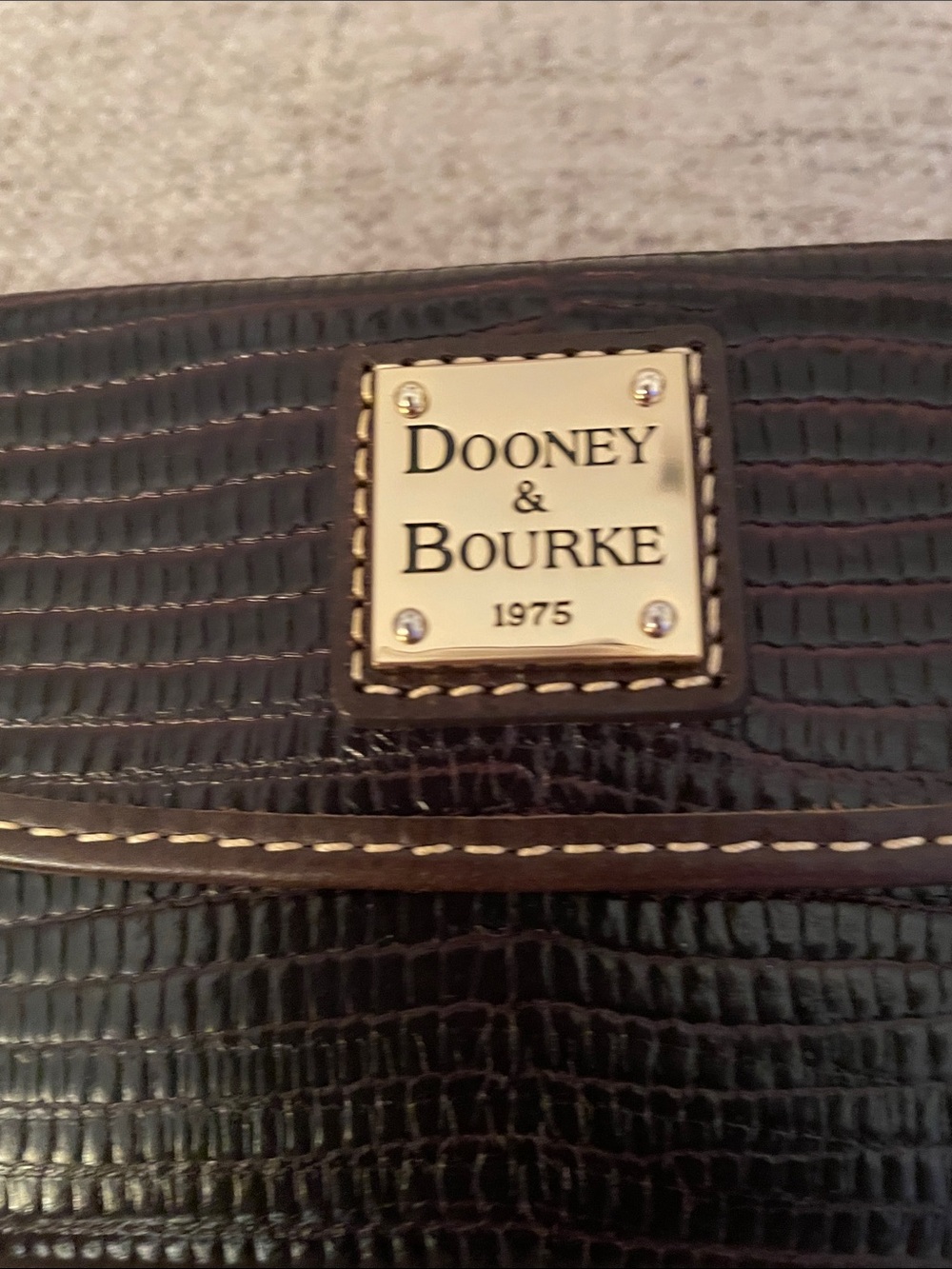 Dooney & Bourke Lizard Continental Clutch - Picture 4 of 10